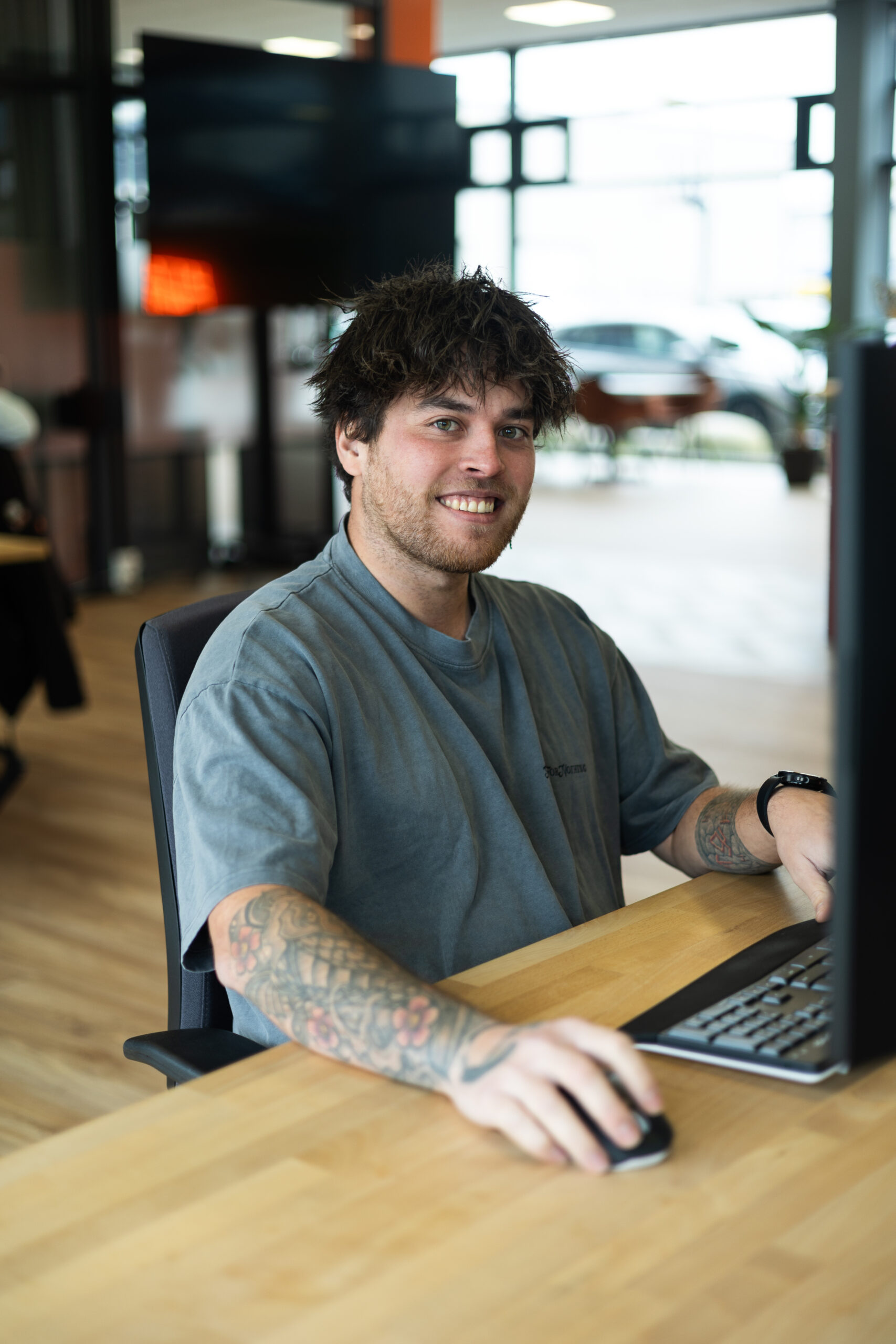 Medewerker werkt op laptop via Citrix DaaS